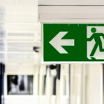 ¿Estás listo para correr? La salida de emergencia no es decoración